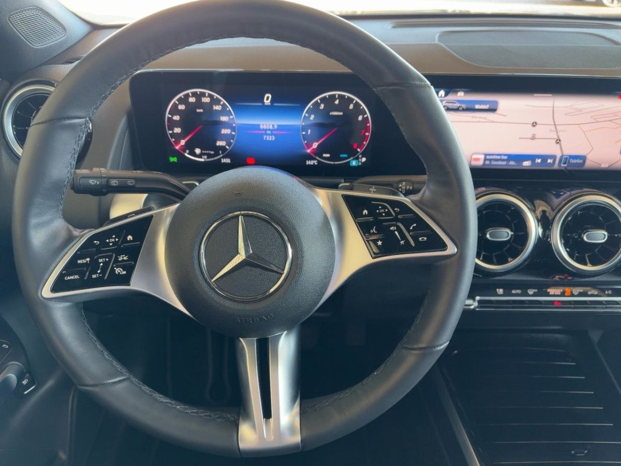 Mercedes-Benz GLB – Bild 15
