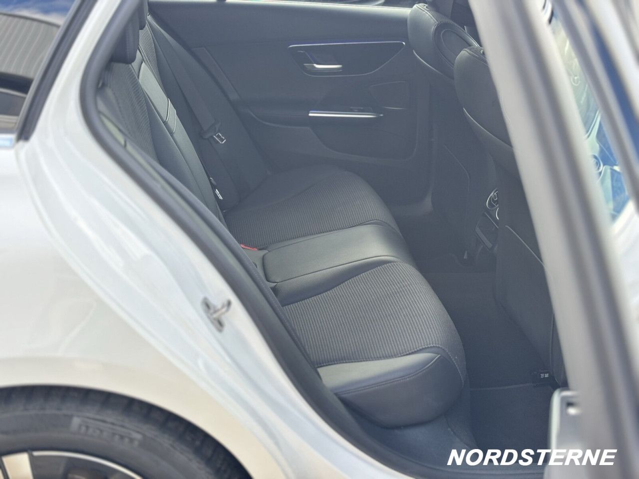Mercedes-Benz C-Klasse – Bild 25