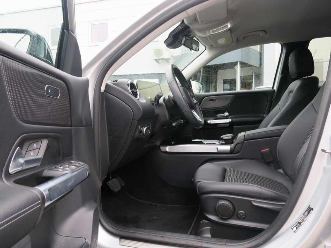 Mercedes-Benz GLB – Bild 8
