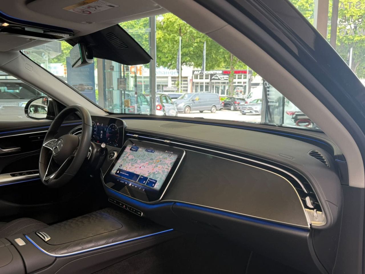 Mercedes-Benz E-Klasse – Bild 15