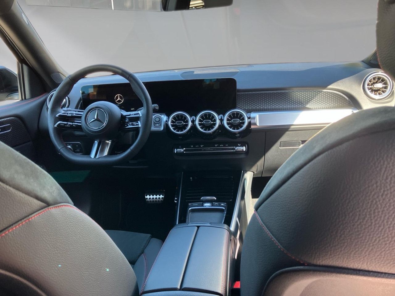 Mercedes-Benz GLB – Bild 11
