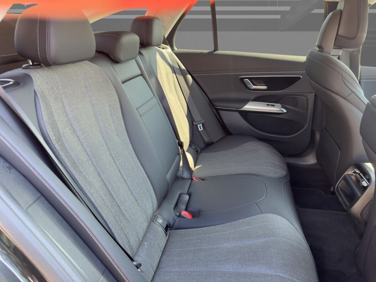 Mercedes-Benz E-Klasse – Bild 16