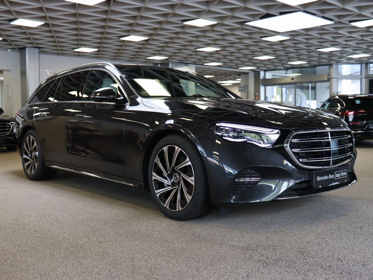Mercedes-Benz E-Klasse – Bild 13
