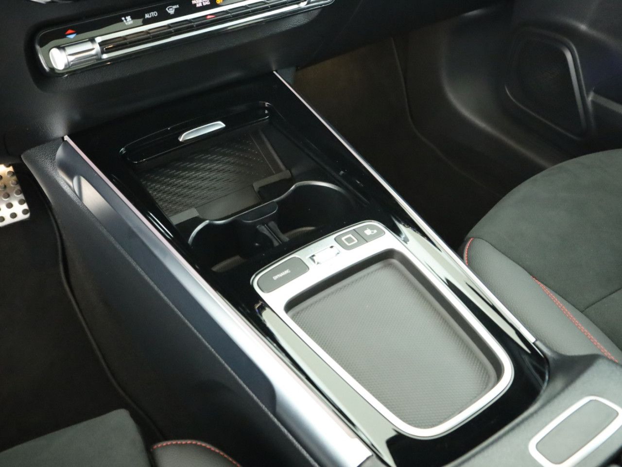 Mercedes-Benz GLB – Bild 15