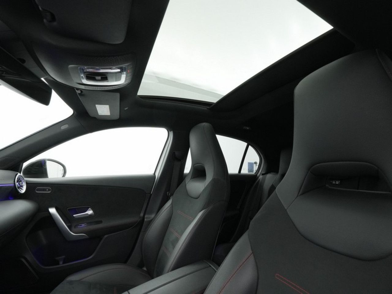 Imagem do veículo 15 / 23