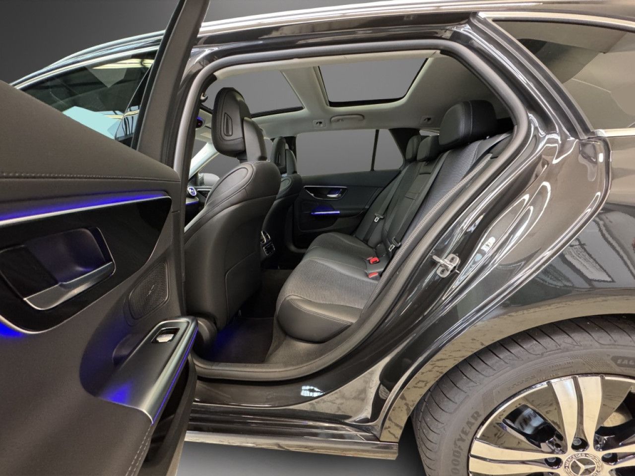 Mercedes-Benz C-Klasse – Bild 8