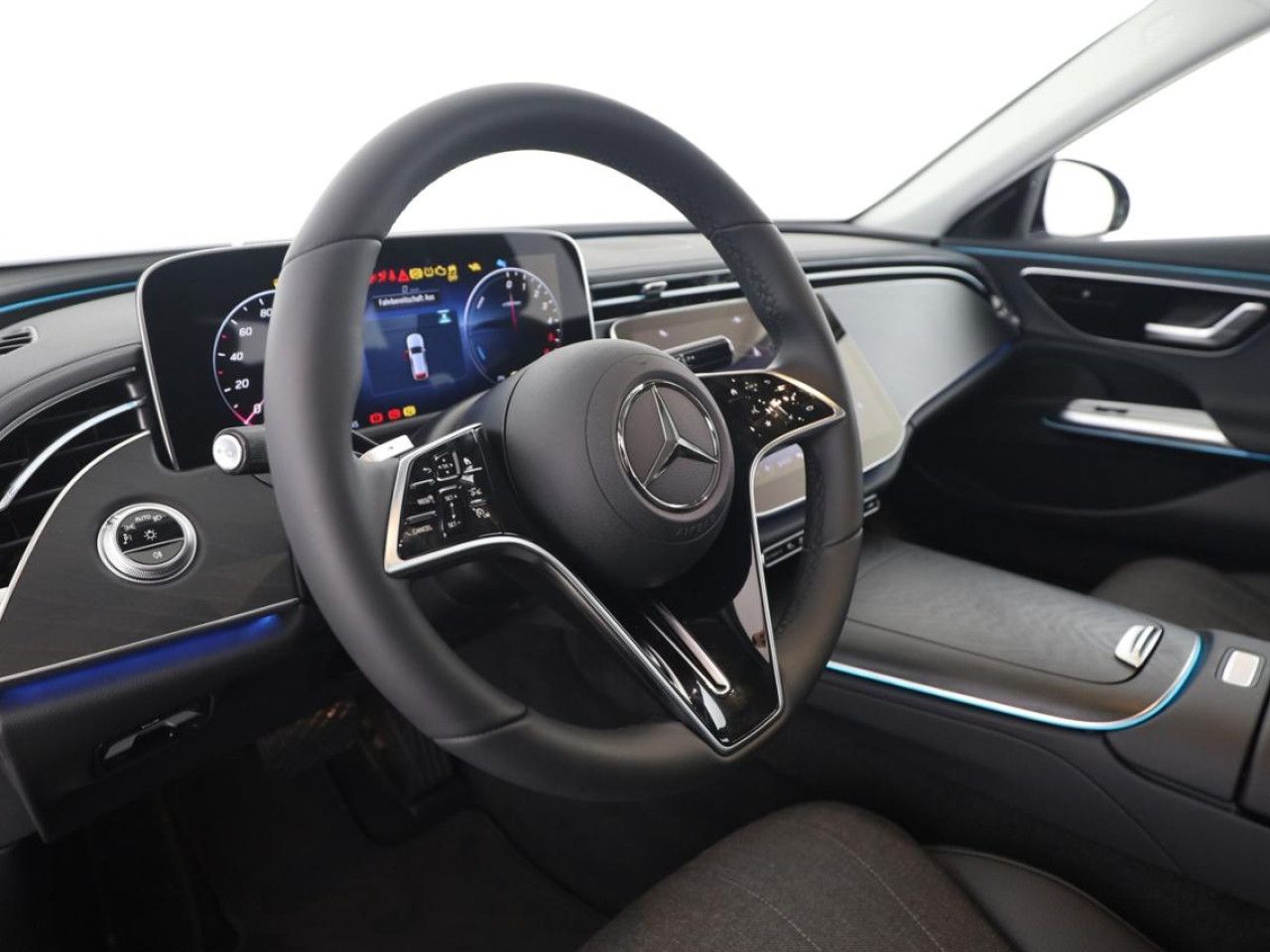Mercedes-Benz E-Klasse – Bild 15