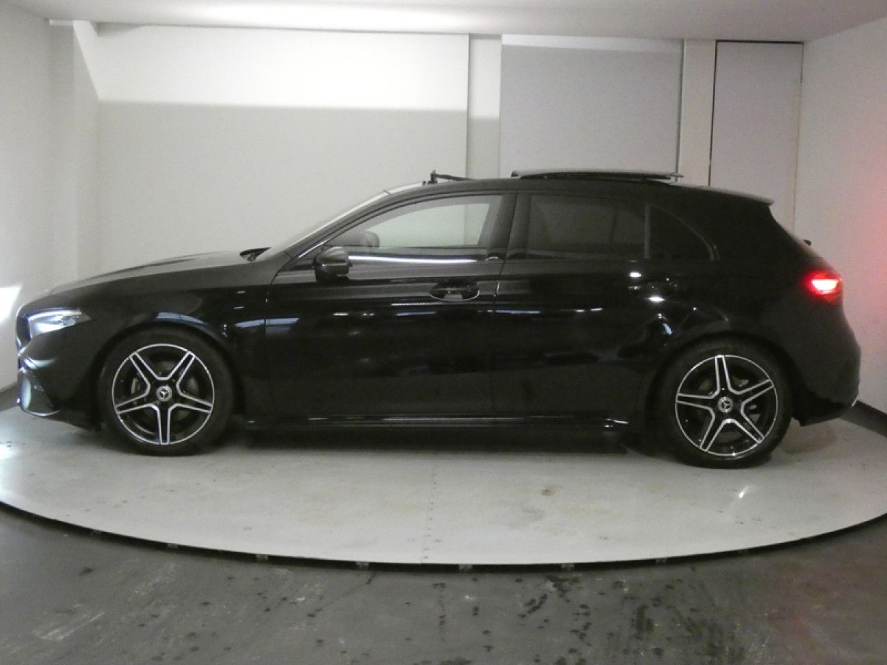 Photo du v&eacute;hicule 6 / 18