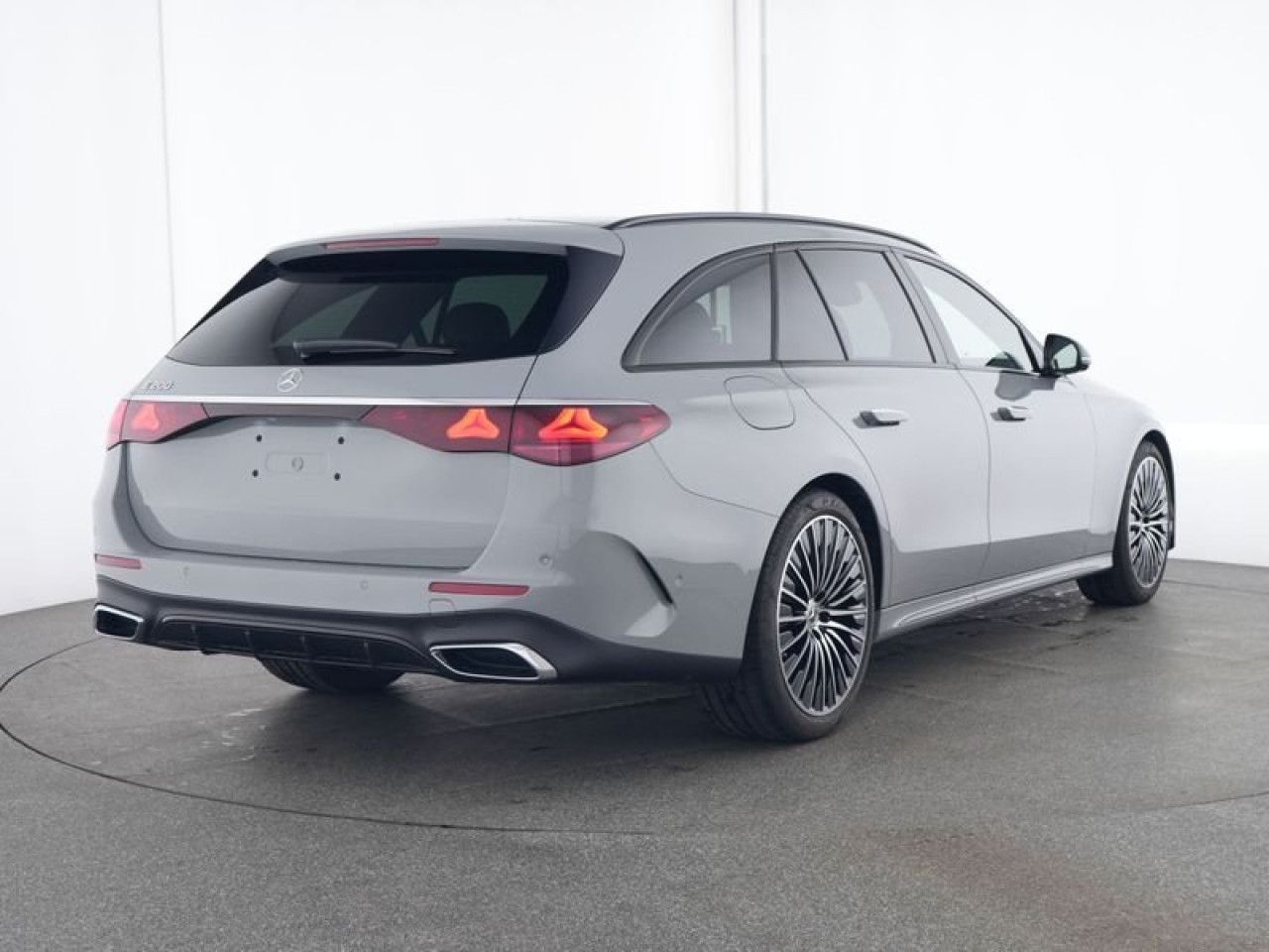 Mercedes-Benz E-Klasse – Bild 11