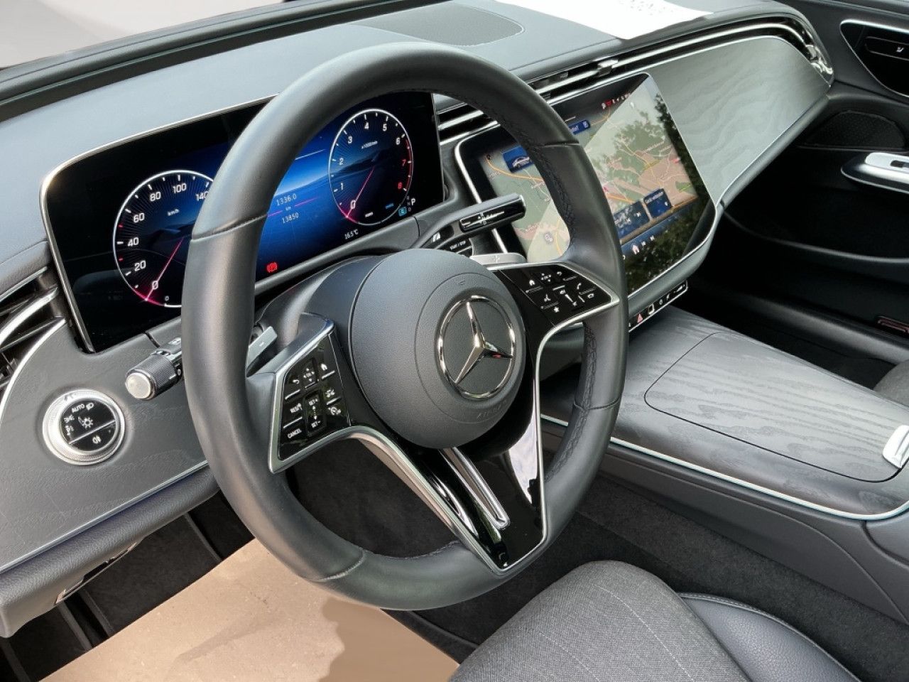 Mercedes-Benz E-Klasse – Bild 10