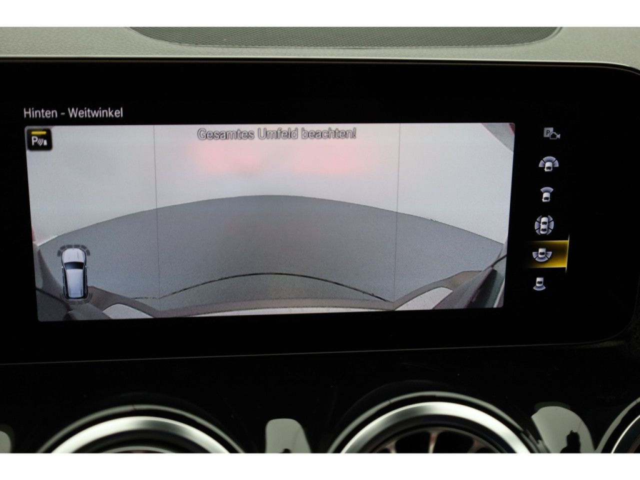 Mercedes-Benz GLB – Bild 17