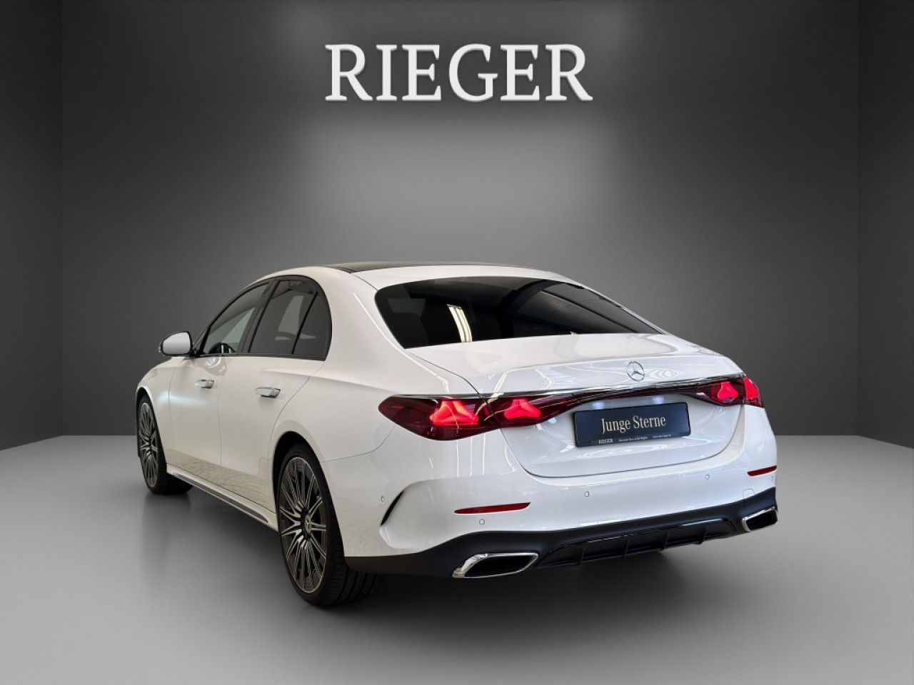 Mercedes-Benz E-Klasse – Bild 9