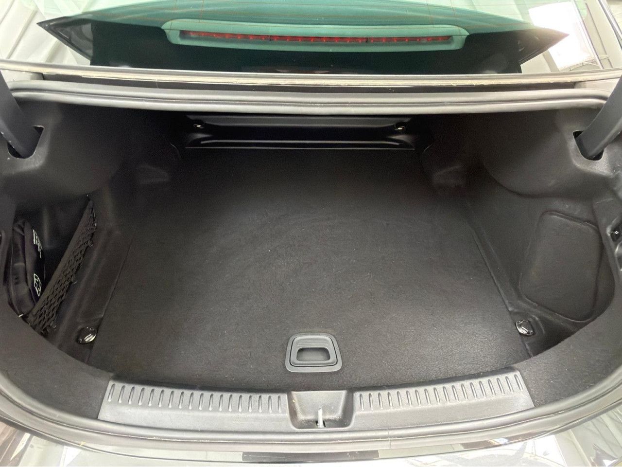 Mercedes-Benz E-Klasse – Bild 12