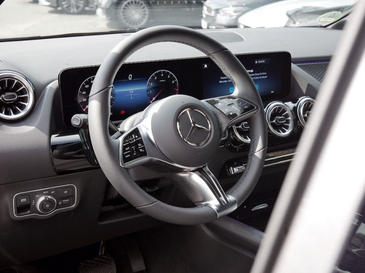 Mercedes-Benz GLA – Bild 12