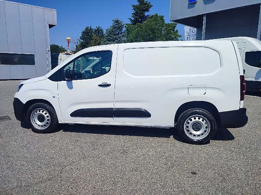 Vehicle image 6 / 10