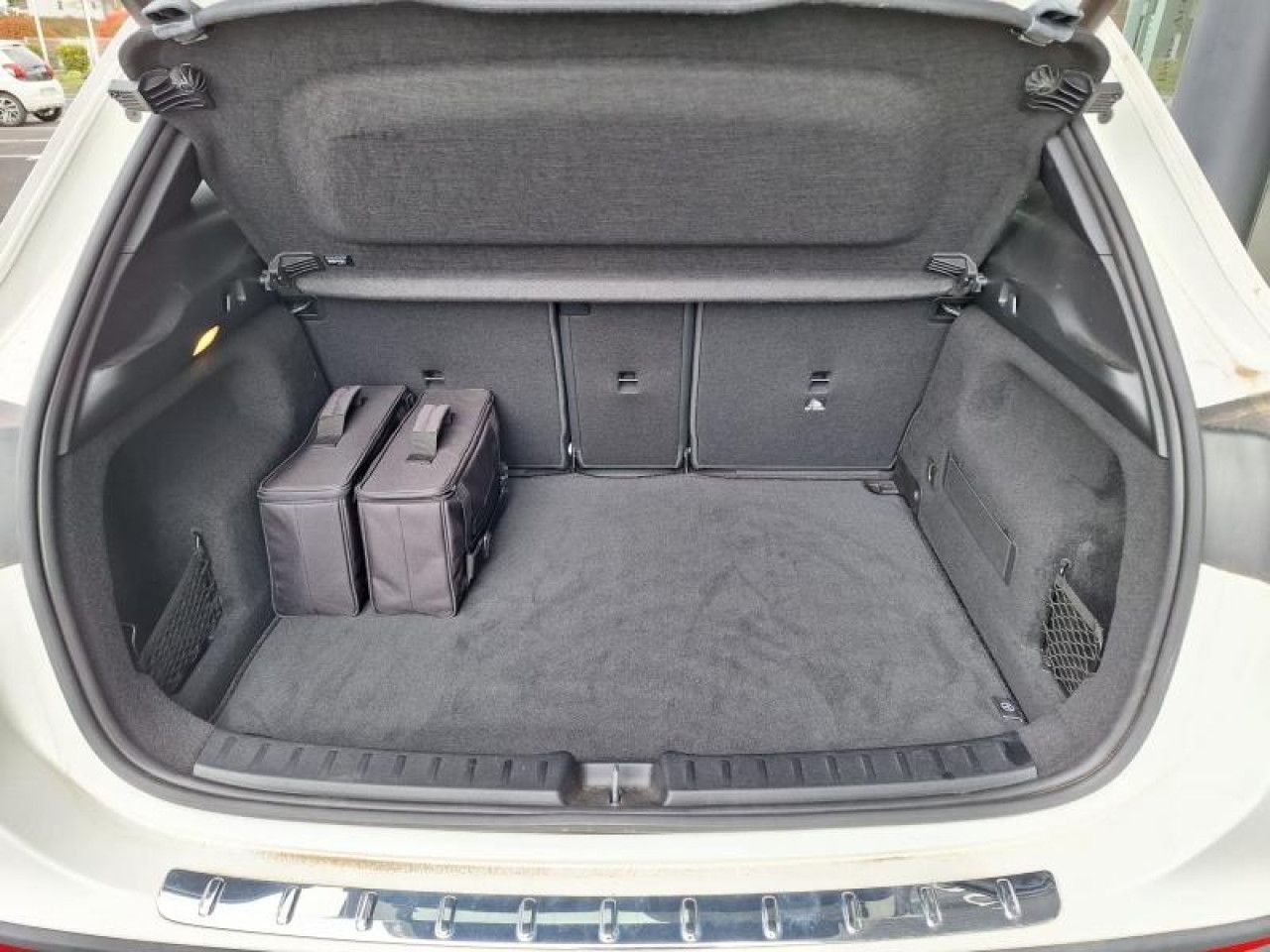 Photo du v&eacute;hicule 12 / 18