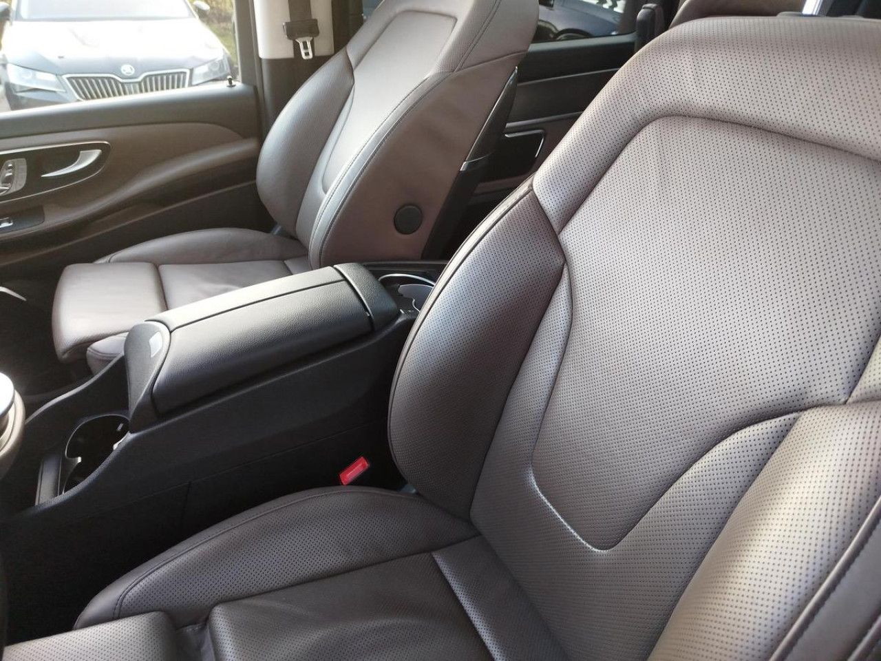 Zdjęcie pojazdu 10 / 21