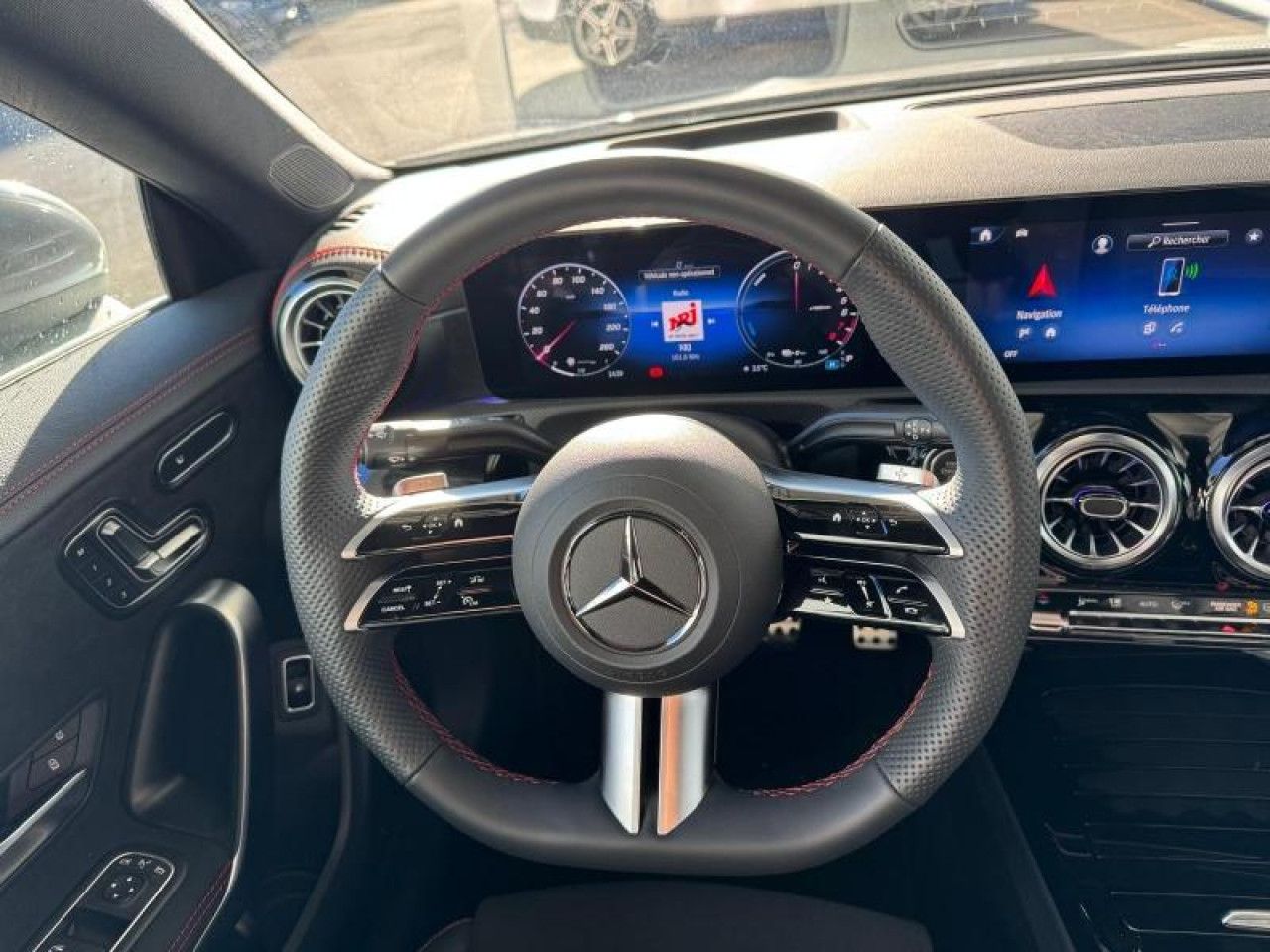 Photo du v&eacute;hicule 18 / 18