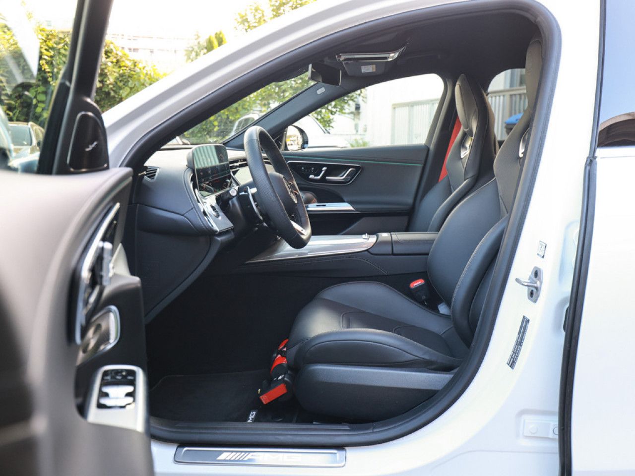 Mercedes-Benz E-Klasse – Bild 11