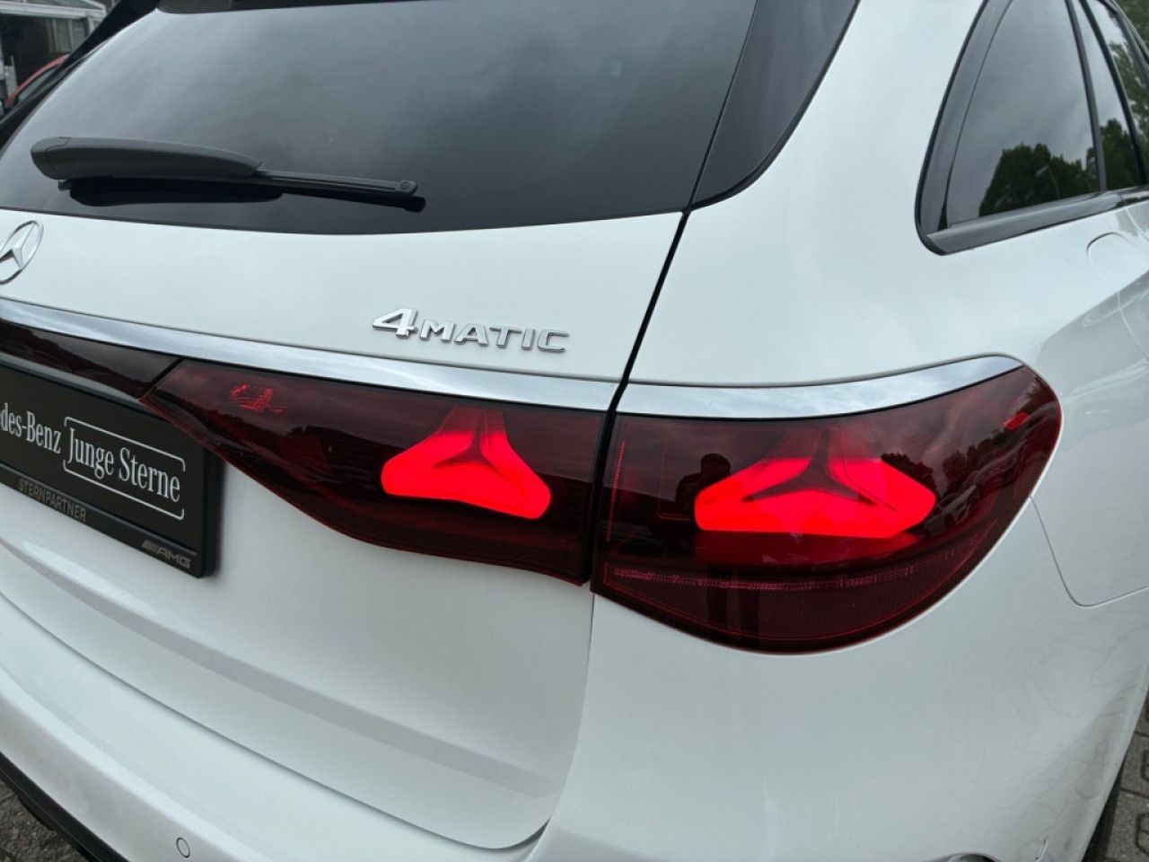 Mercedes-Benz E-Klasse – Bild 10