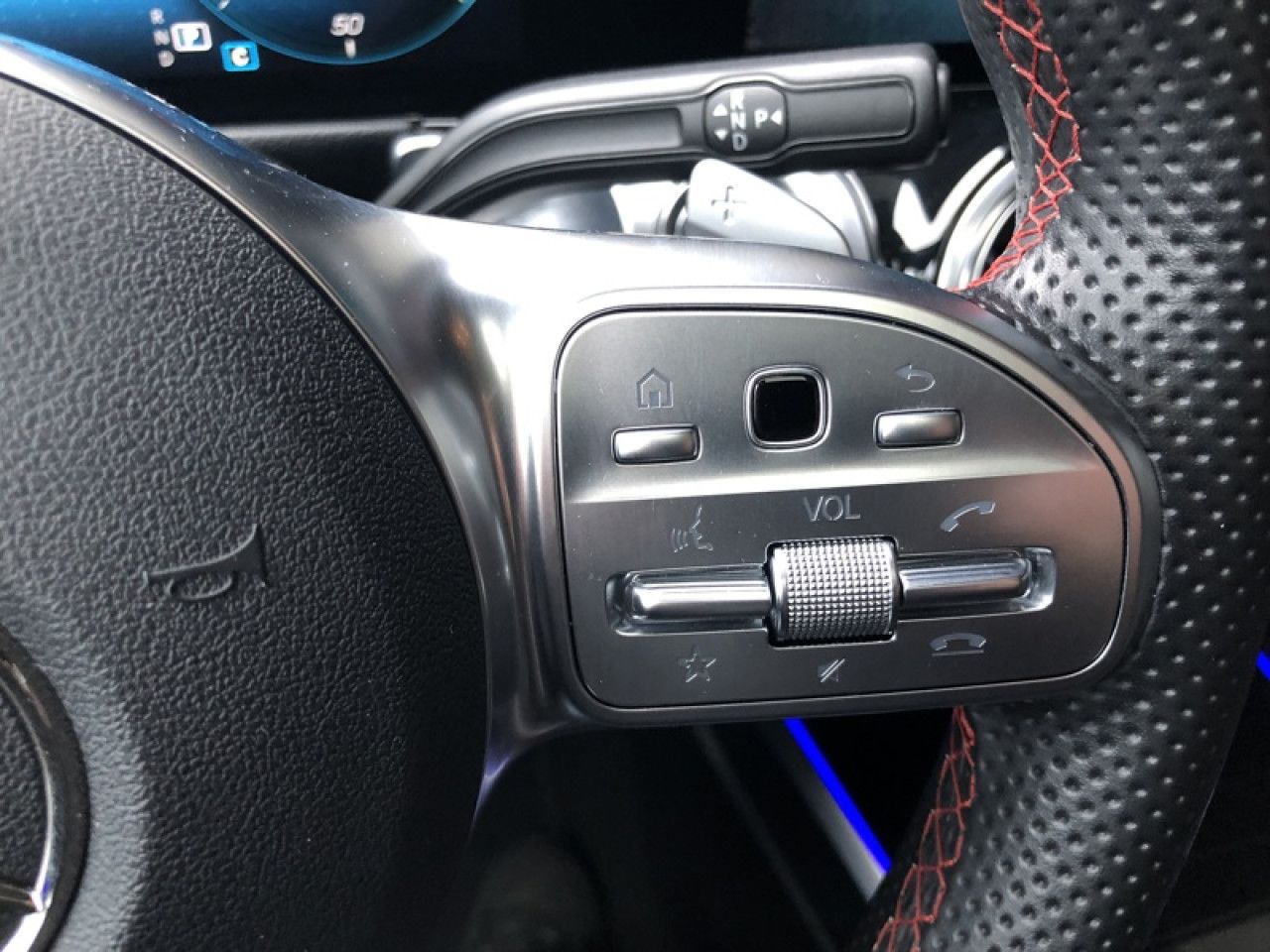 Photo du v&eacute;hicule 16 / 18