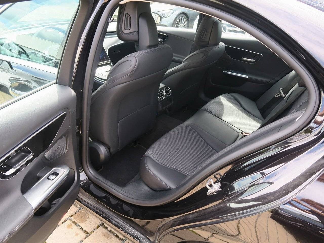 Mercedes-Benz C-Klasse – Bild 13