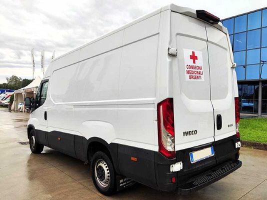 Vehicle image 4 / 11