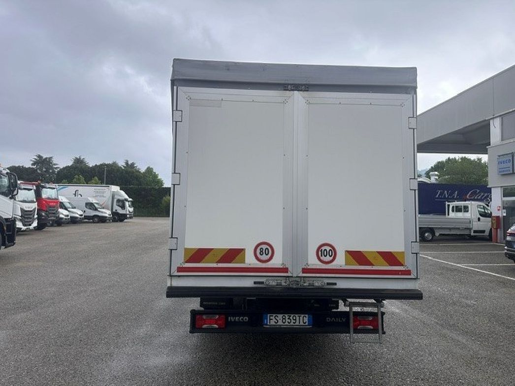IVECO | 70C18