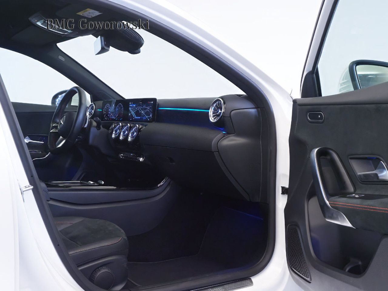 Zdjęcie pojazdu 6 / 17