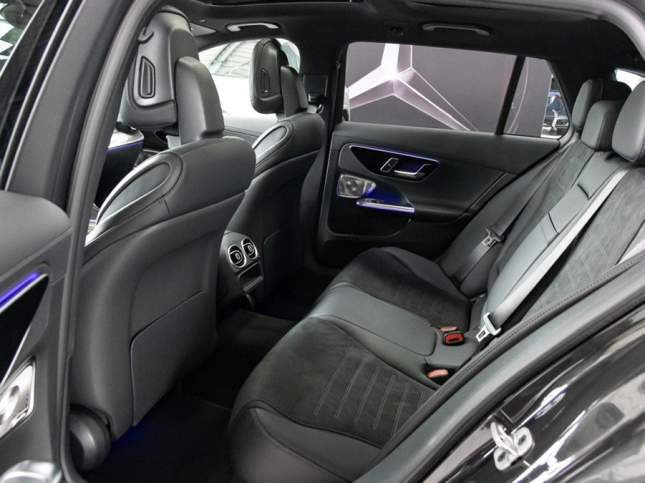 Mercedes-Benz C-Klasse – Bild 11