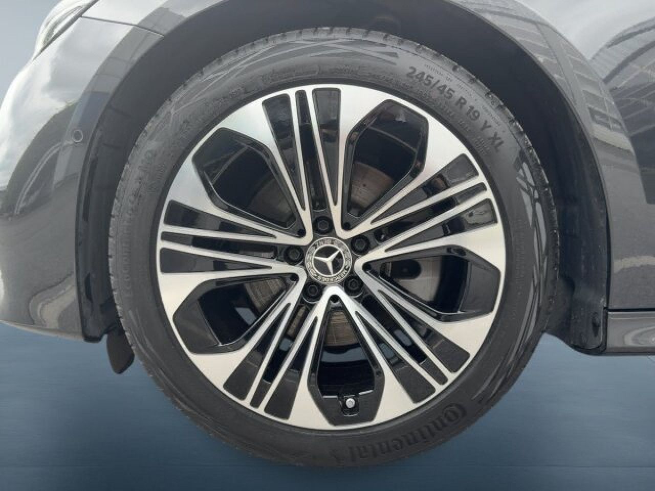 Mercedes-Benz E-Klasse – Bild 6