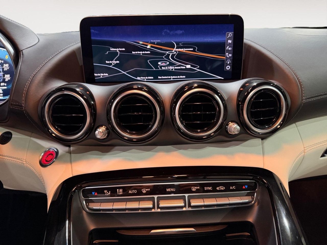 Imagem do veículo 8 / 15