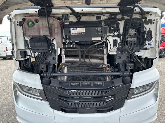 Vehicle image 16 / 16