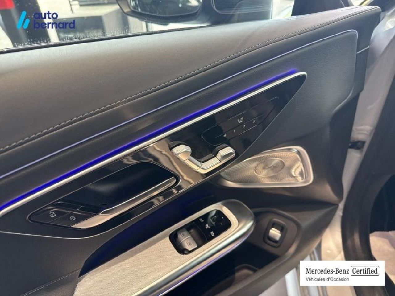 Photo du v&eacute;hicule 12 / 16