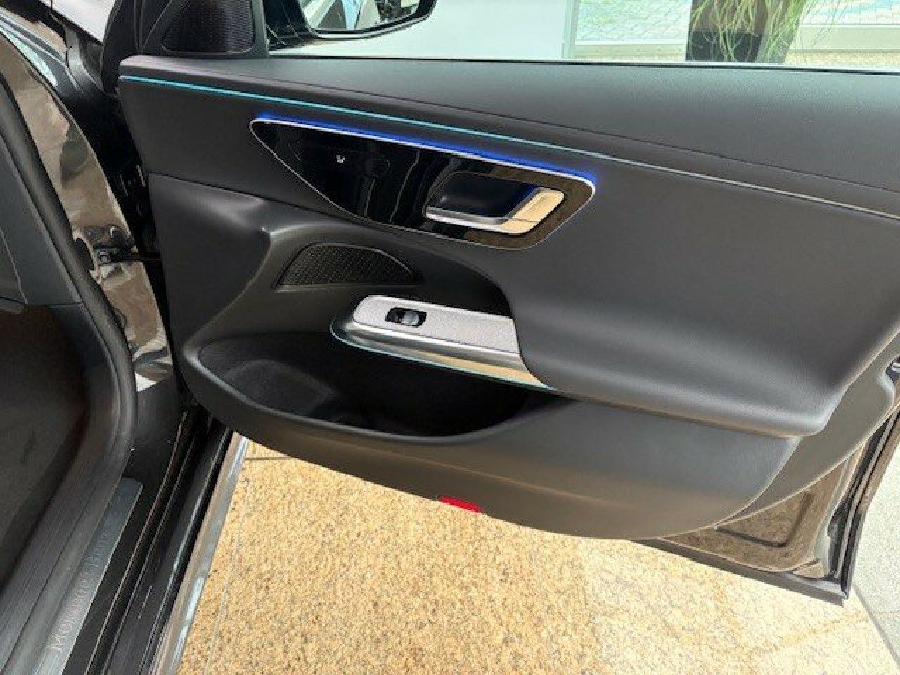 Mercedes-Benz E-Klasse – Bild 18