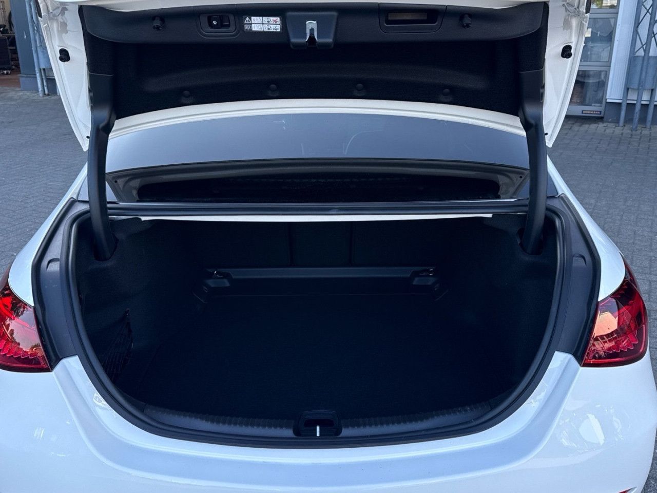 Mercedes-Benz C-Klasse – Bild 15