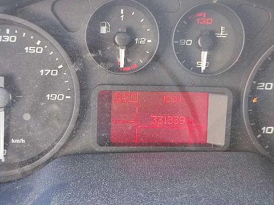 Vehicle image 10 / 11