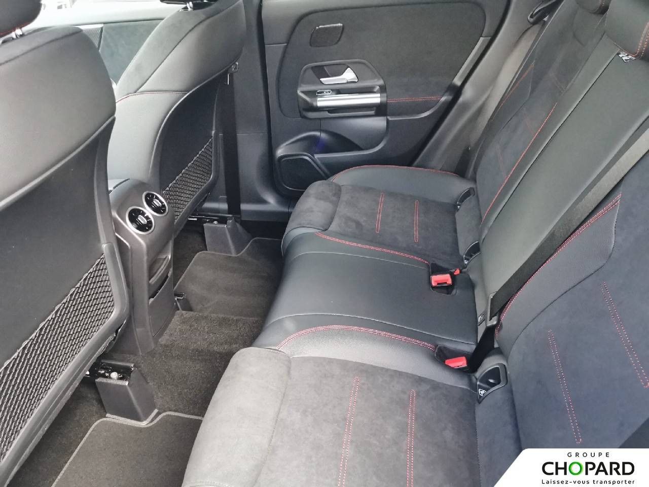 Photo du v&eacute;hicule 18 / 18