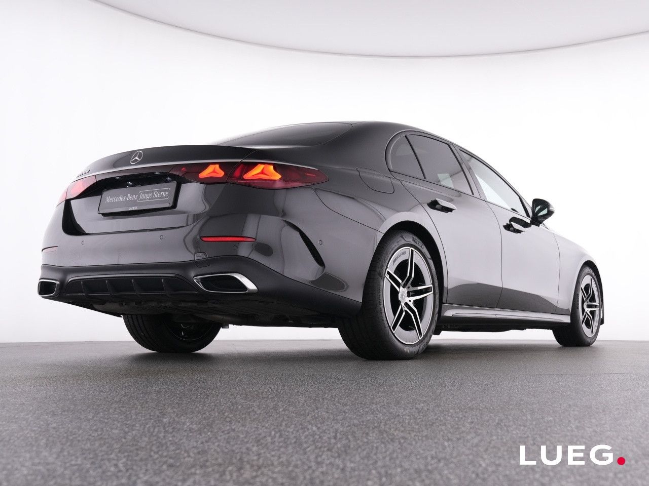 Mercedes-Benz E-Klasse – Bild 7
