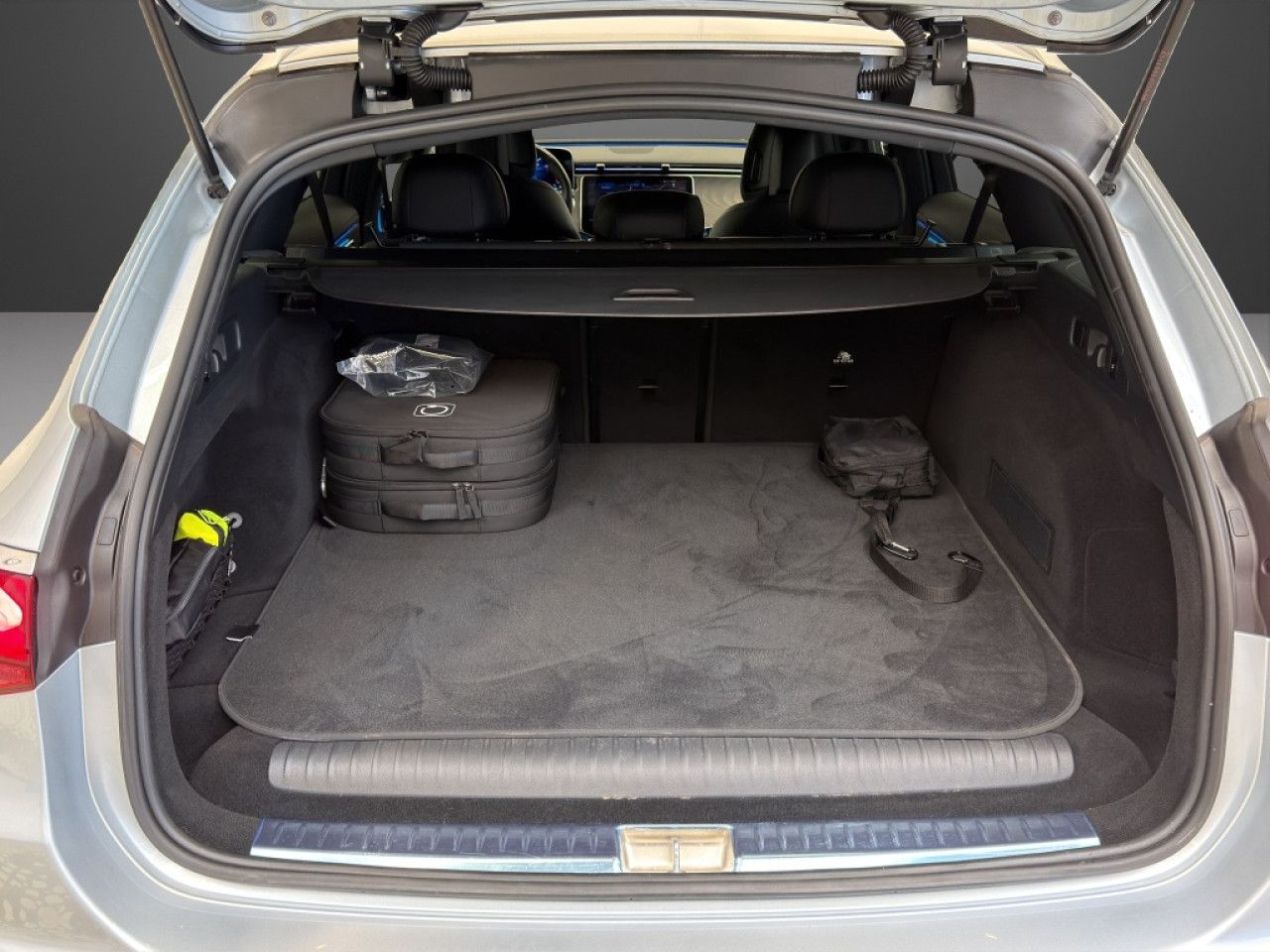 Mercedes-Benz E-Klasse – Bild 11