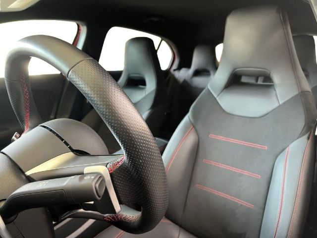 Mercedes-Benz A 220