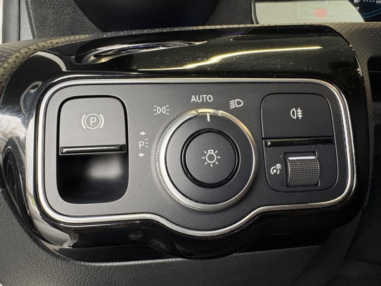 Photo du v&eacute;hicule 18 / 18