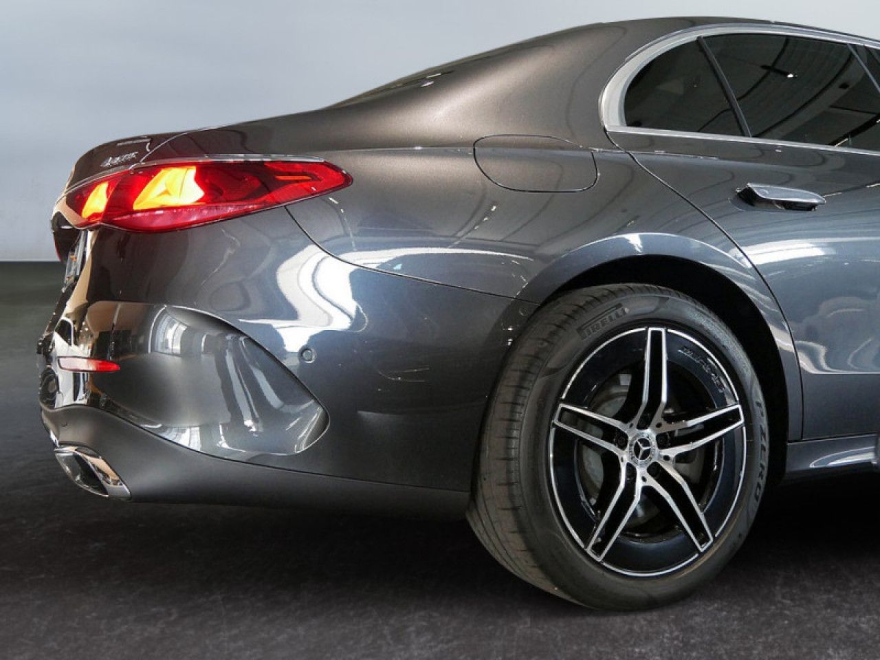 Mercedes-Benz E-Klasse – Bild 3