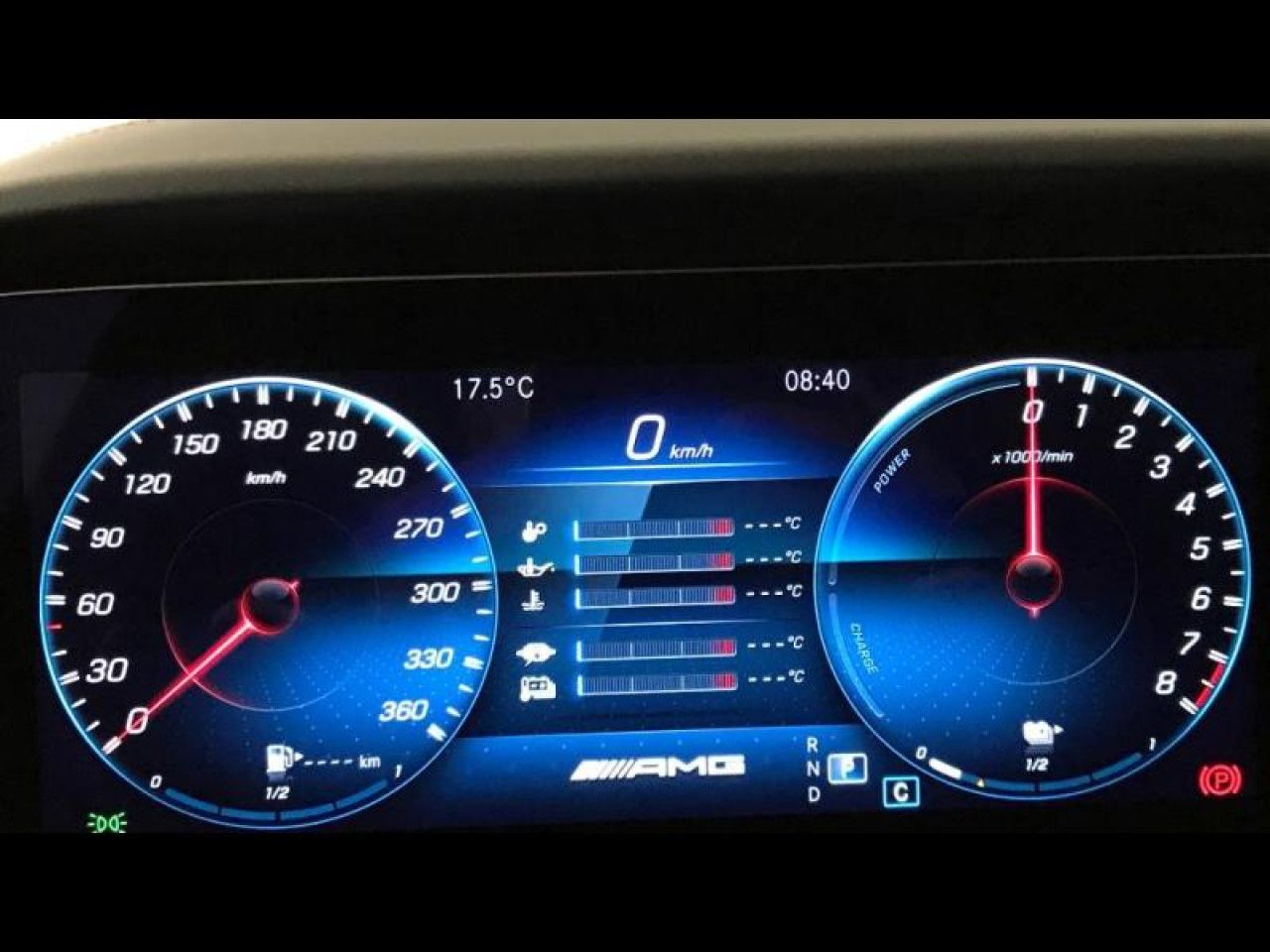 Photo du véhicule 10 / 18