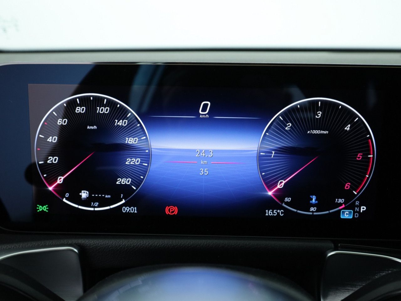 Mercedes-Benz GLB – Bild 12