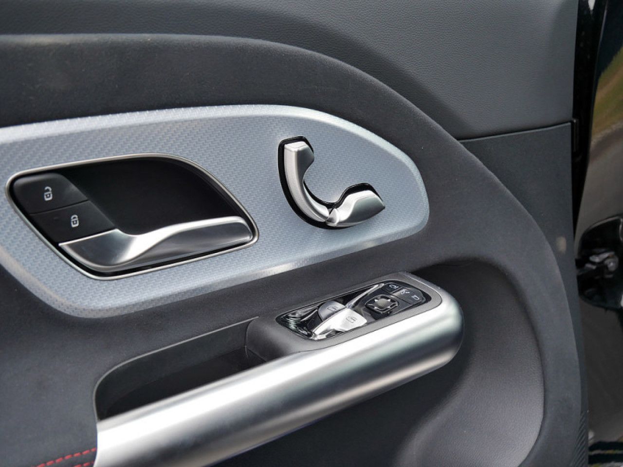 Mercedes-Benz GLB – Bild 13