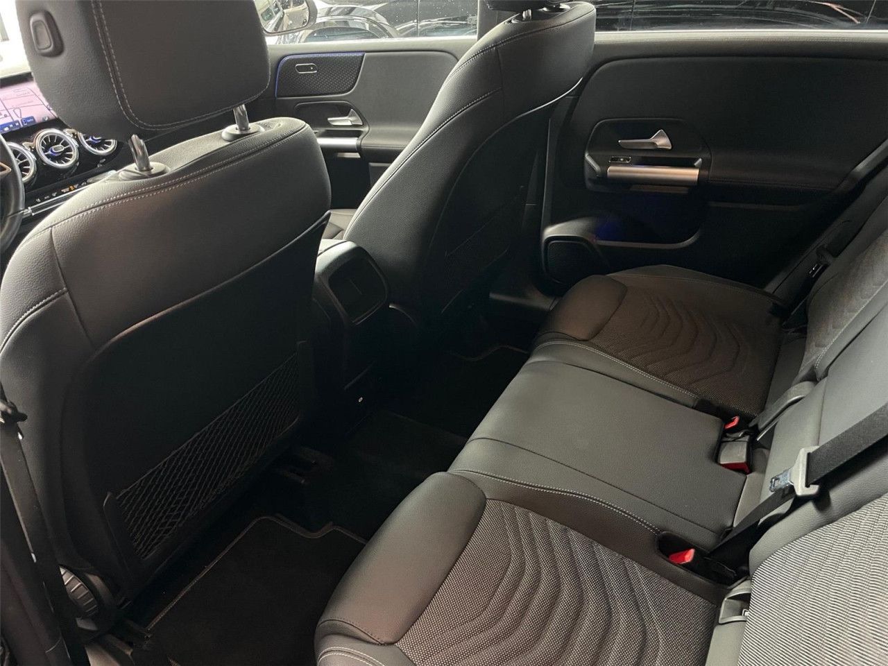 Fahrzeugbild 23 / 27