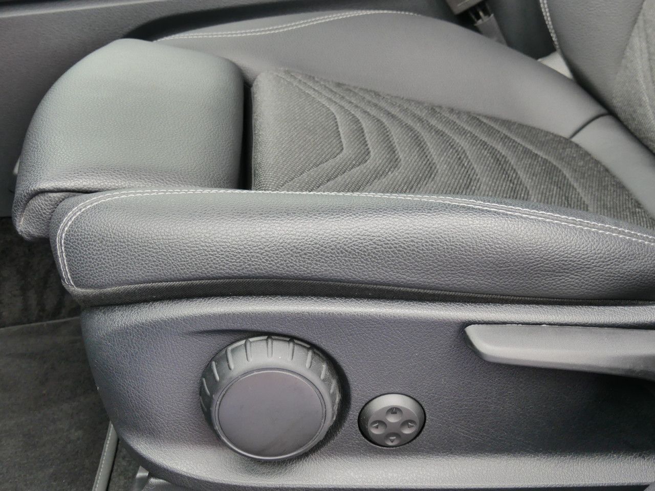 Fahrzeugbild 27 / 29