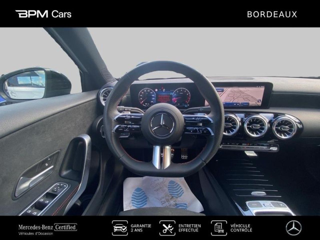 Photo du v&eacute;hicule 15 / 18