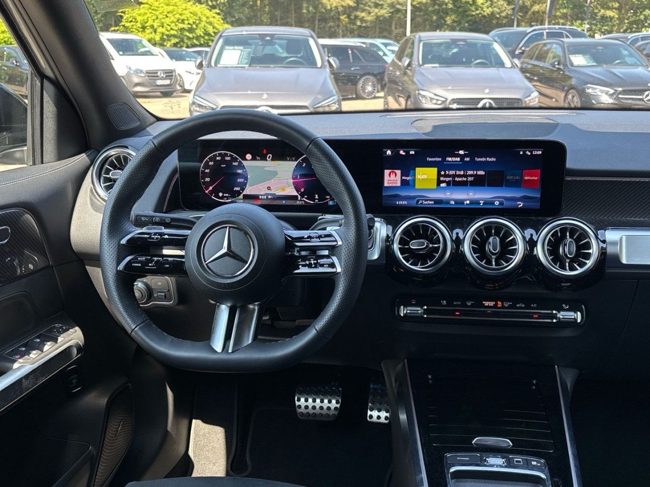 Mercedes-Benz GLB – Bild 8
